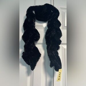 Tan's NWT Black Scrunched Style Faux Fur Scarf